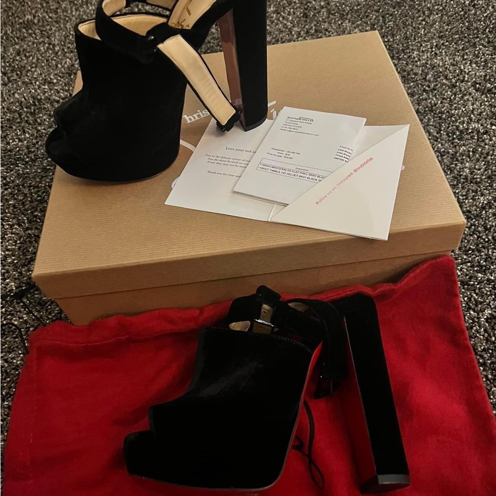 Christian Louboutin Velvet Tamila 140’s